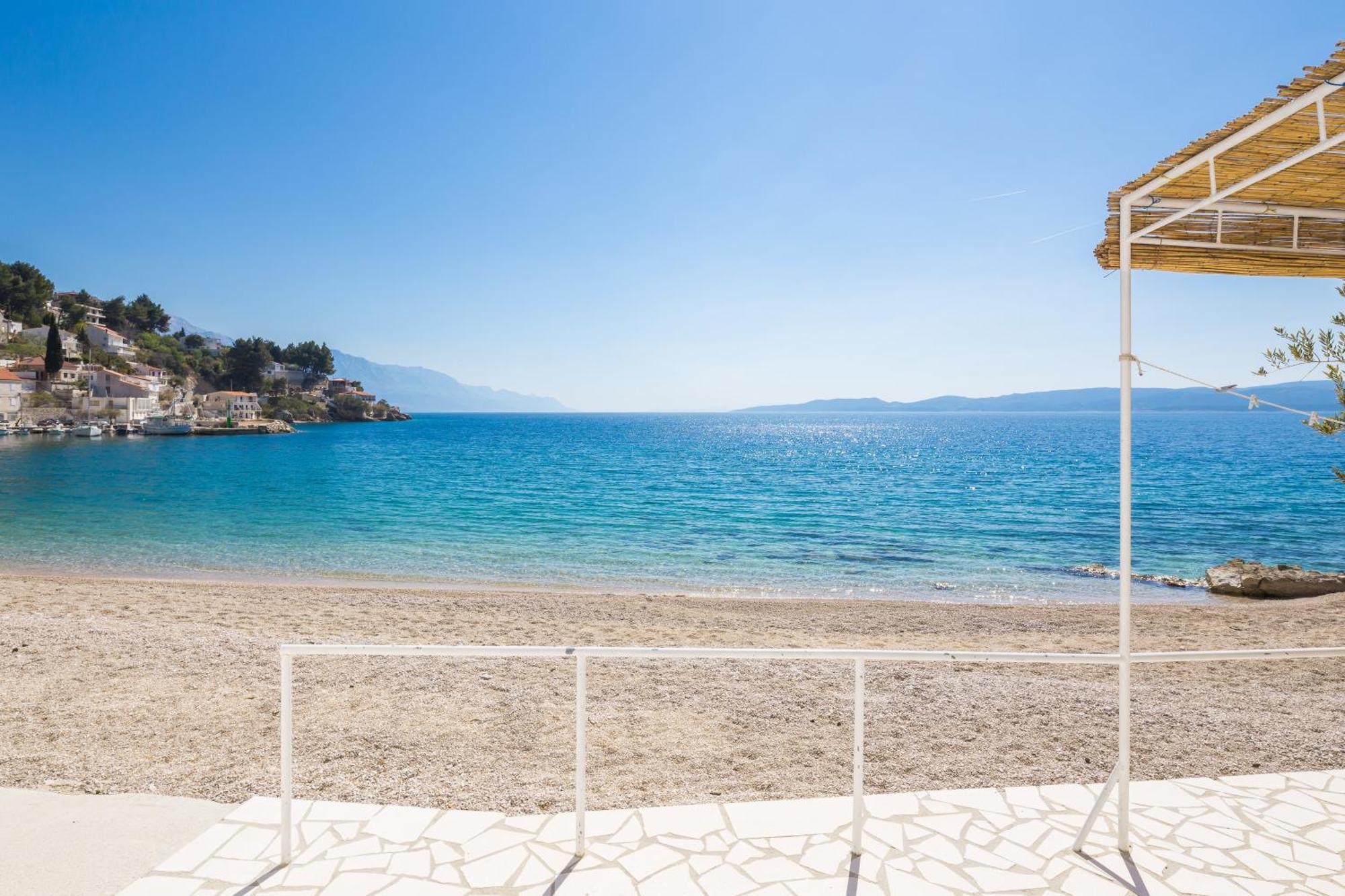 Jolara With Heated Pool Appartement Mimice
